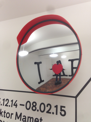 I Love Art, Installazione